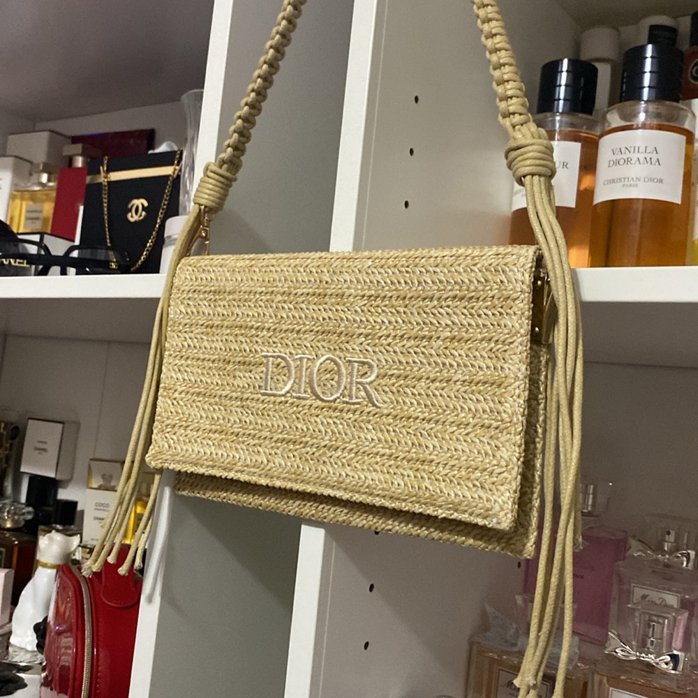 Dior Raffia Pouch - Picture 4 of 8
